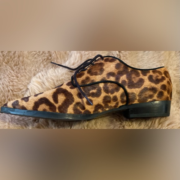 Marc Fisher Finna Pointy toe derby, Leopard print cow hair size 7 - Picture 2 of 6
